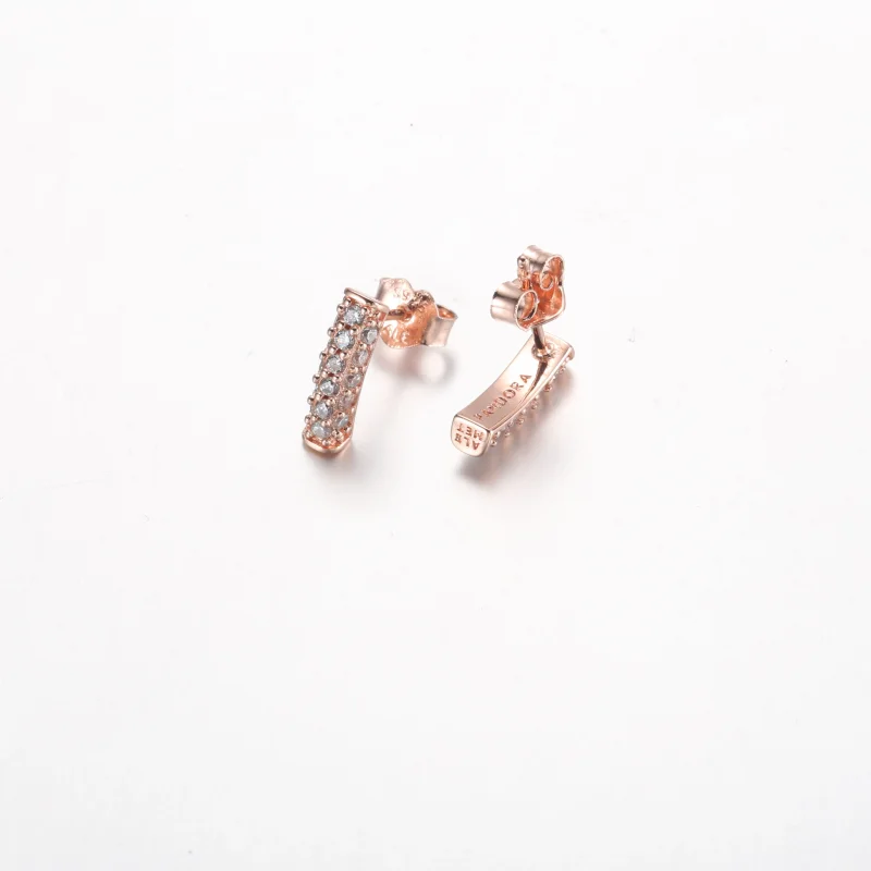 (изображение за) Pandora Timeless Pavé Единичен ред Бар Студ Обици - 262626C01 - Преглед 4