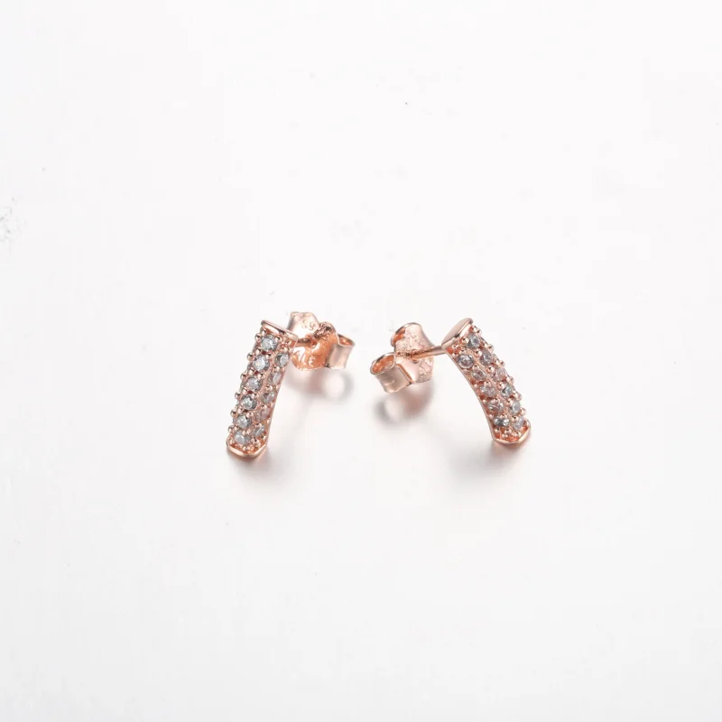 (изображение за) Pandora Timeless Pavé Единичен ред Бар Студ Обици - 262626C01 - Преглед 5