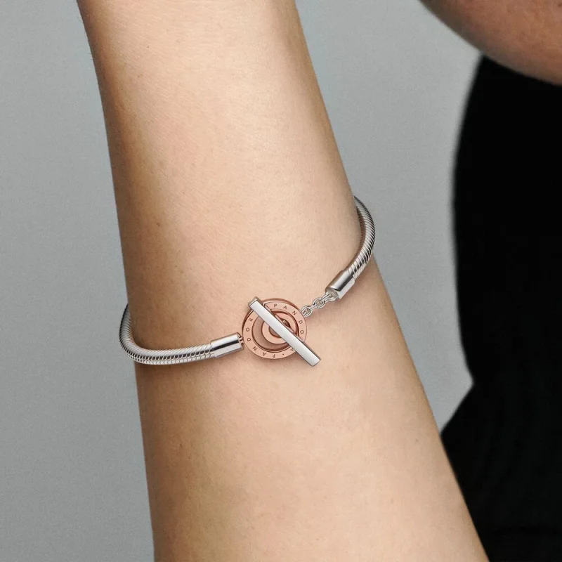 (изображение за) Гривна Pandora Moments с двуцветно лого T-Bar Snake Chain - 582309C00 - Преглед 8