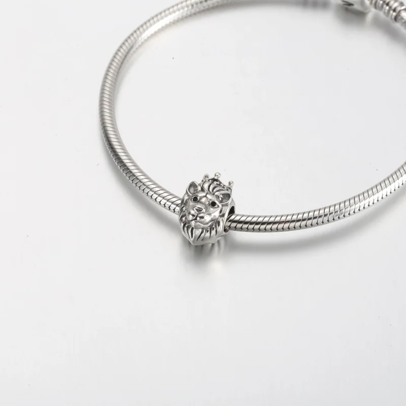 (изображение за) Pandora Regal Lion Charm - 792199C01 - Преглед 5
