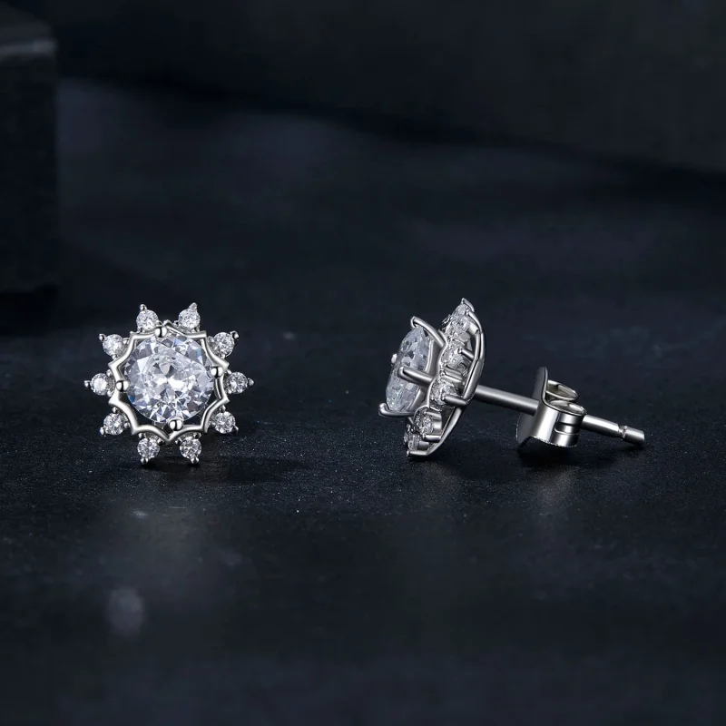 (изображение за) PANDORA Style Brilliant Beauty Обеци с моасанит 0,5 карата (два сертификата) - M - Преглед 4